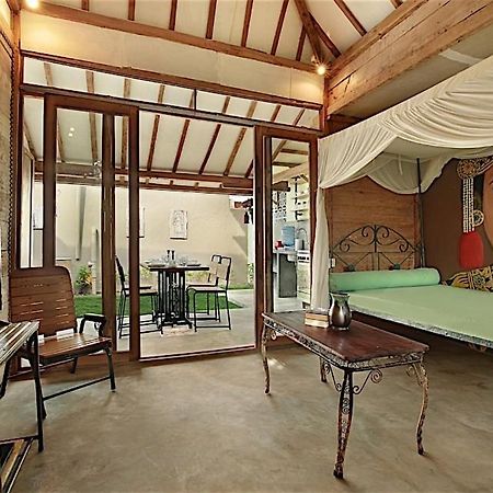 Villa Joglo Batu Belig Canggu Exterior foto