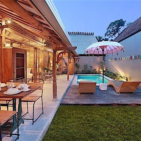 Villa Joglo Batu Belig Canggu Exterior foto